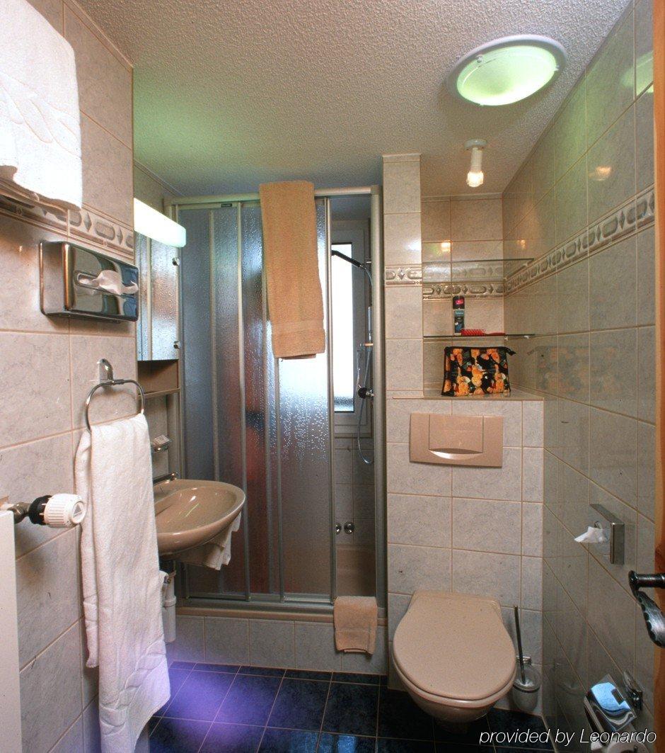 Hotel Walliserhof-Leukerbad-Therme الغرفة الصورة